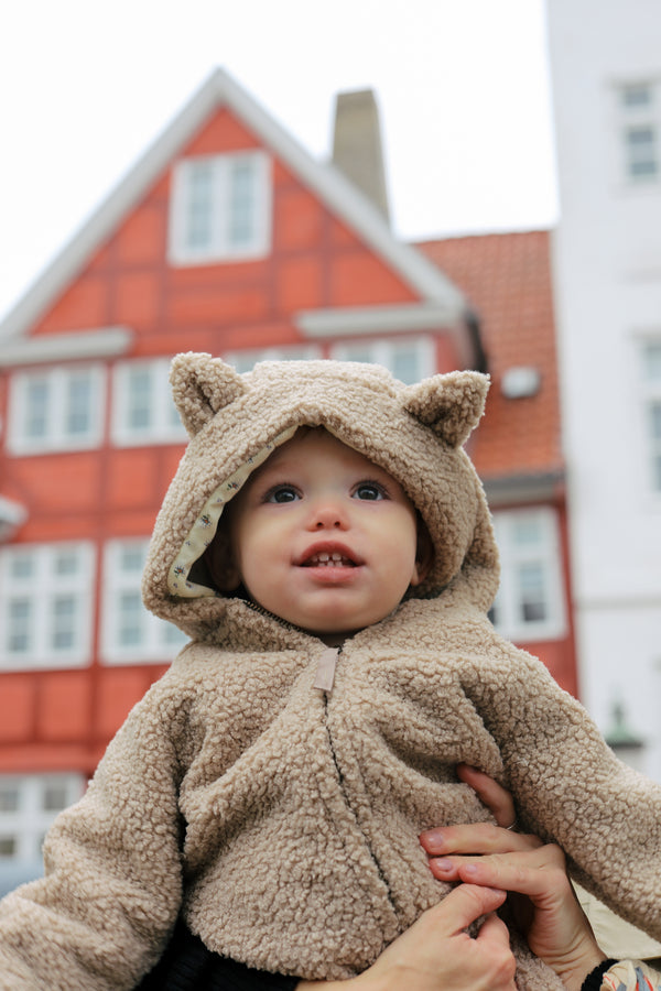 Konges Sløjd Oxford Tan Grizz Teddy Onesie