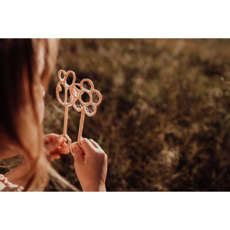 Kinfolk Pantry Flower Eco Bubble Wand