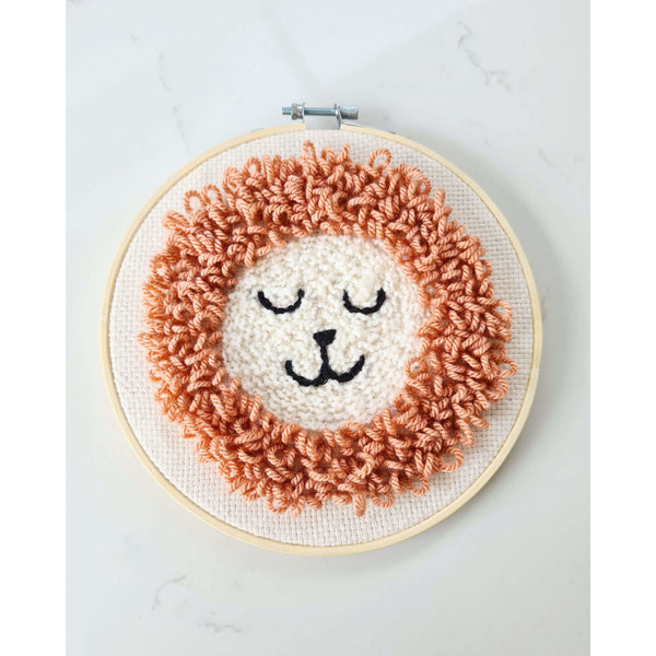 Kinporium Leonard The Lion Blush Embroidery Hoop